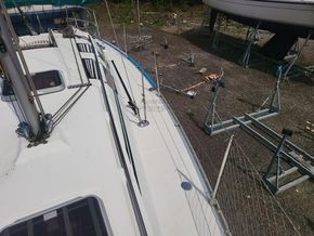 Beneteau 32s5  - Side Deck
