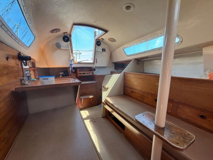 1976 Hustler 25.5