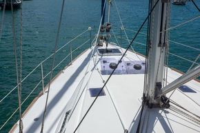 Jeanneau Sun Odyssey 519 5th (Crew) Cabin  - Foredeck