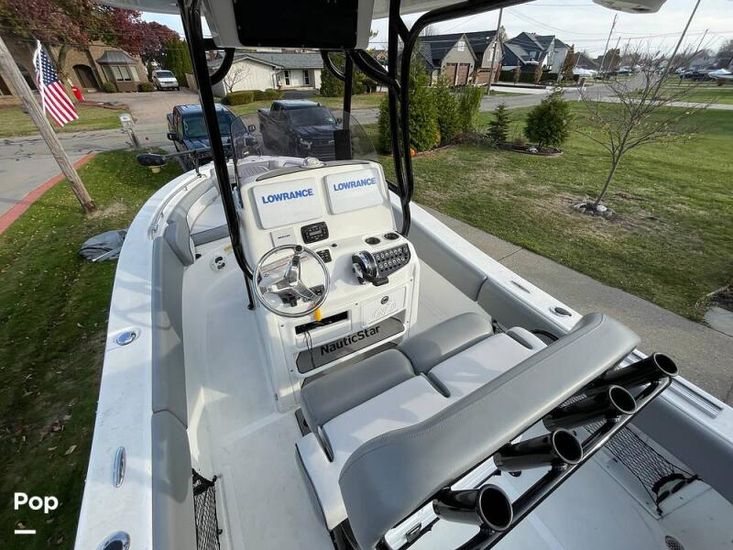 2022 Nauticstar 2302 legacy