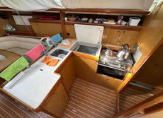 Sun Odyssey 42i