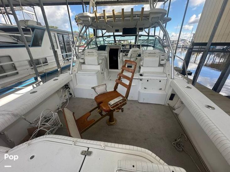 2000 Boston Whaler defiance 39