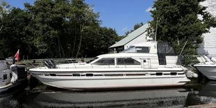 Broom 44
