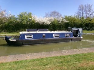 Happy Little Bird A 40ft 1989 2 berth cruiser stern narrowboa