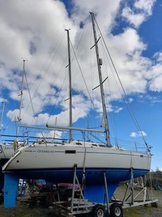 Beneteau Oceanis 350