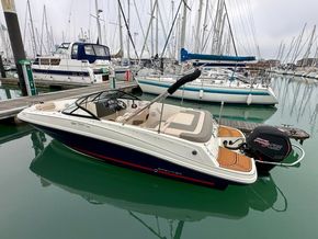 2022 Bayliner  VR5 OB 7