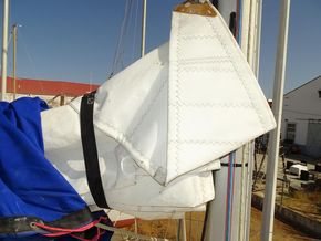 Main Sail fully battened