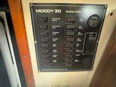 Moody 30 *New Engine, canvas & Nav Upgrades*