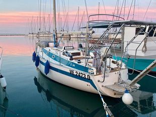 1983 Zuanelli 34 | Classic Italian Cruiser with Extensive Upgrades