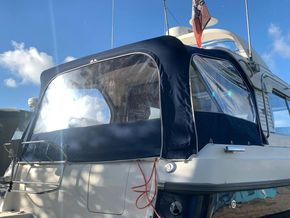 Nimbus 320 Coupe  - Cockpit Tent