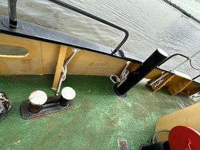 Pilot Boat 60  - Side Deck