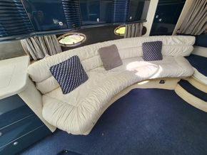 Sunseeker Tomahawk 41  - Upholstery