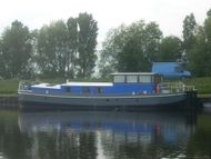 63ft Extremely well converted barge