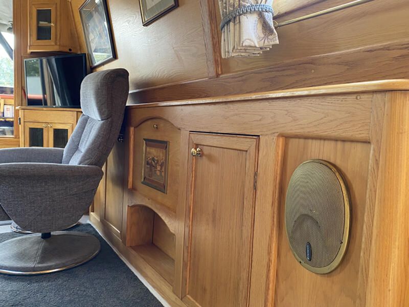 Saloon Stbd Cupboards