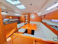 2010 Bavaria Cruiser 40