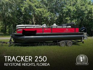 2023 Tracker Regency Series 250 DL3