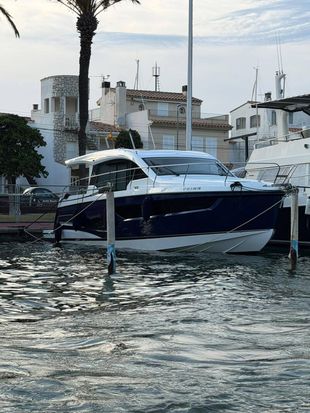 2026 Sealine C390