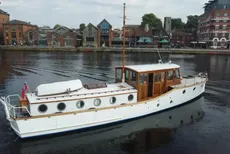 Luke Gaff Gentleman's Motor Yacht