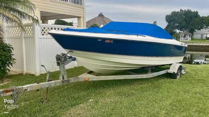 2005 Bayliner 215 br