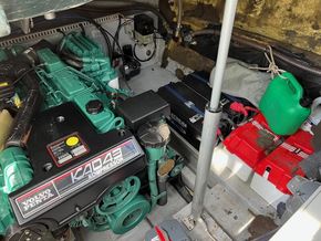 2001 sessa marine oyster 35 power 9457227 20240711055543862 1 XLARGE