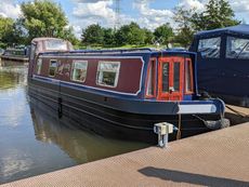 CAPRICE, 33' Cruiser Blacked & Engine Serviced & New Survey