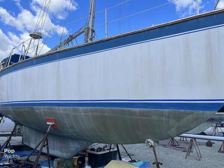 1977 Endeavour 37 sloop