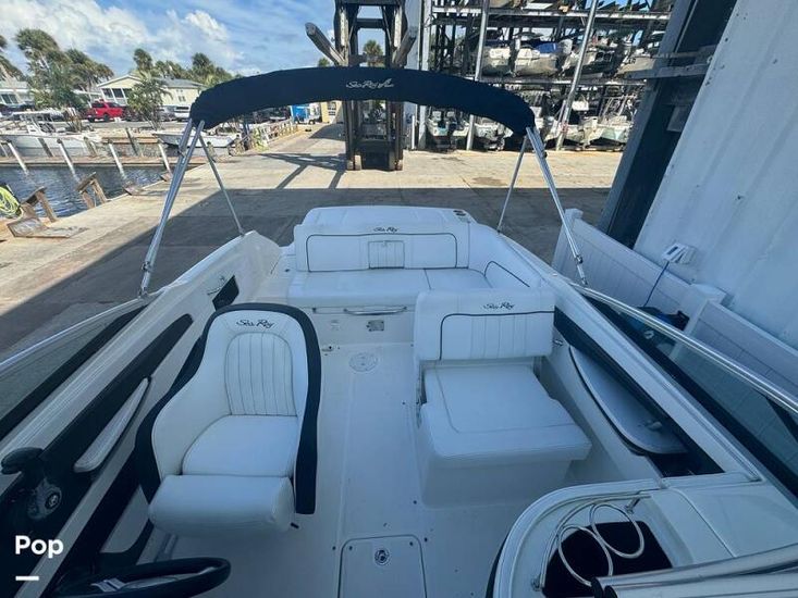 2014 Sea Ray 240 sundeck