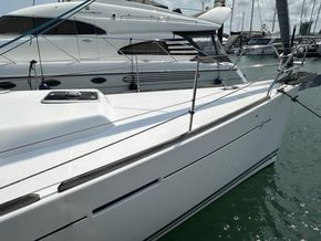 2011 Dufour  425 Grand Large 5