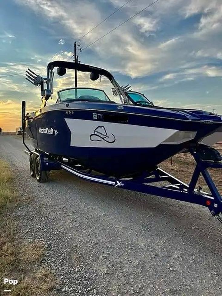 2019 Mastercraft x-star