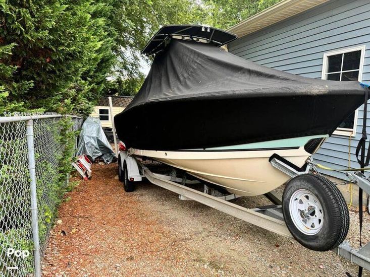 2012 Mako 204 center console