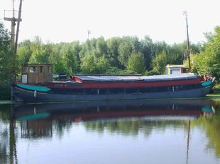 Classic Hagenaar for Comfortable Inland Cruising