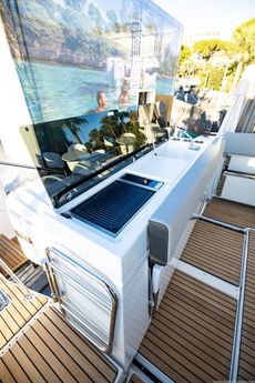 2024 Jeanneau Merry Fisher 895 Sport Series 2