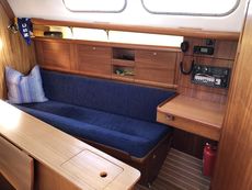 Delphia 29 swing keel yacht