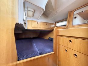 Aft port cabin