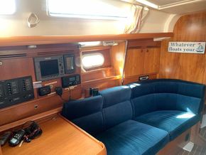 Jeanneau Sun Odyssey 40.3 3 cabin version - Saloon