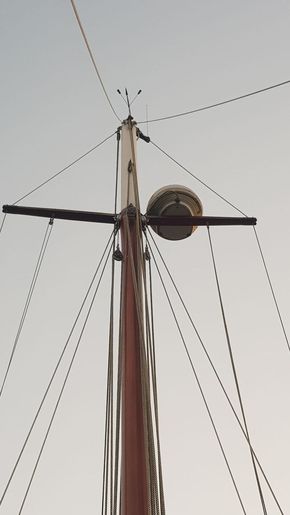 Mast Spreaders and Radar
