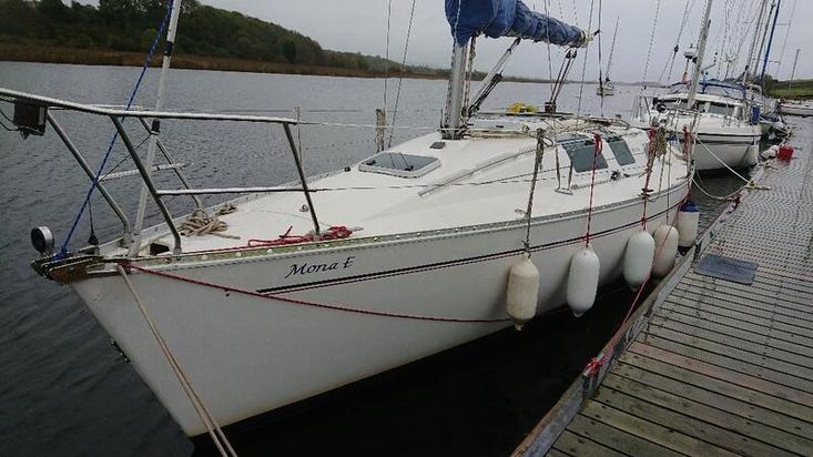 BENETEAU FIRST 32S5, NEW ENGINE,  £24750