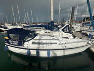 Moody 30 *New Engine, canvas & Nav Upgrades*