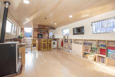 Bespoke Widebeam Canal Boat - Isabel T