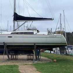 2011 Beneteau Oceanis 31 Lift Keel Cruiser
