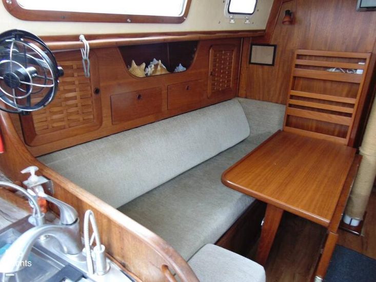 1983 Sabre 38 hard top express