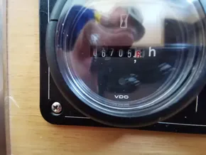 Hour meter reading 6705.6 hours on a 2020 Lagoon 42.