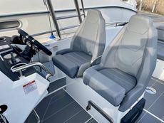 2023 Quarken 27 T-Top