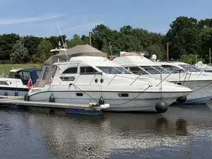 2001 Sealine F33