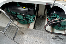 Galeon 390 Fly w/ Twin Volvo Penta D4, 2 x 260HP