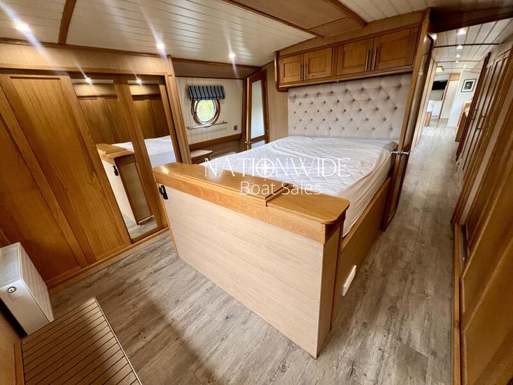 70ft by 14ft Hybrid Widebeam Cruiser