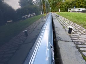 Collingwood Wide Beam 60  - Side Deck