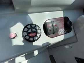 8911205 20230617014516677 1 XLARGE
