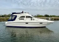 2002 Sealine F33