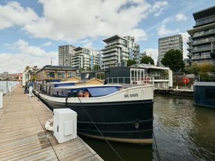 Houseboat for sale, SW18